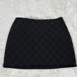 👒 NWT Club Monaco Studded Mini Skirt